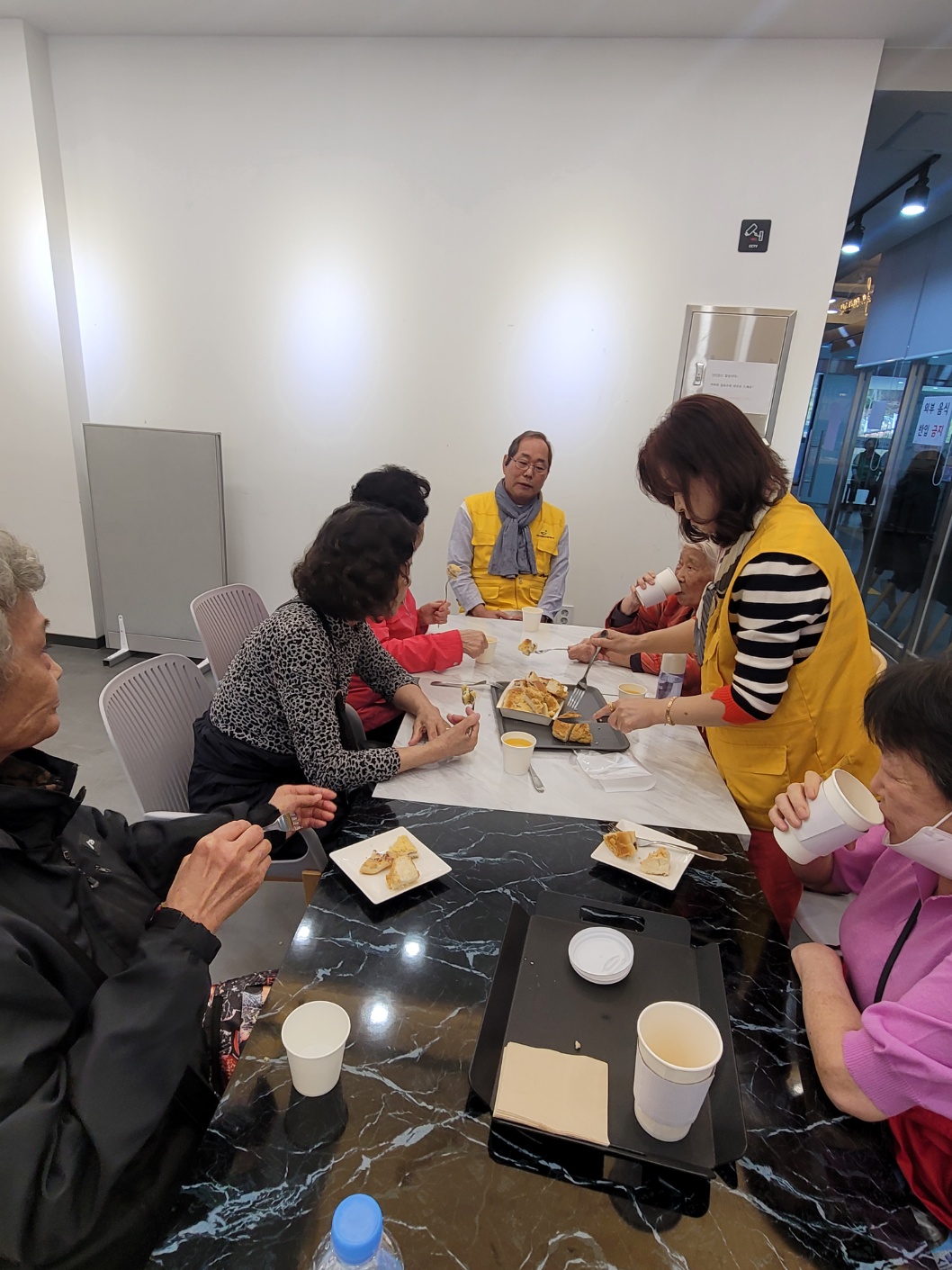 KakaoTalk_20231011_201419476_09.jpg